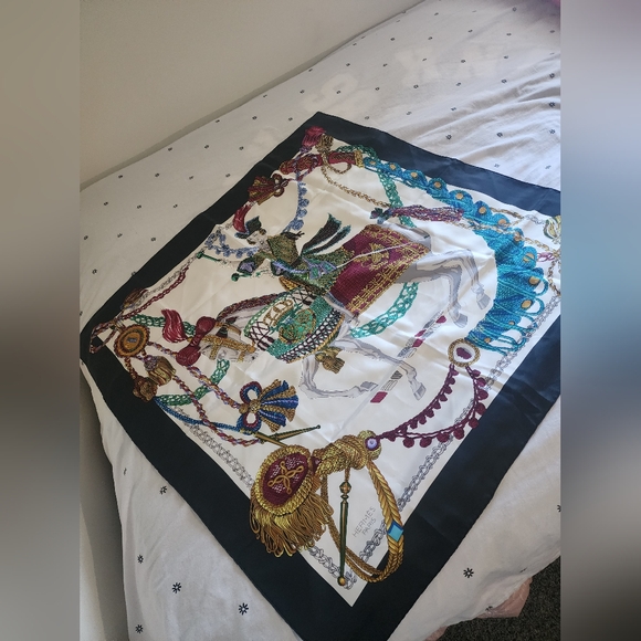 Authentic Hermes Scarf - Picture 1 of 10